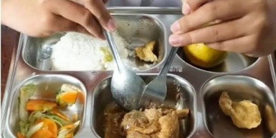 Viral Video MBG Berkantong Plastik, SOP BGN Tempat Makan Menggunakan Ompreng