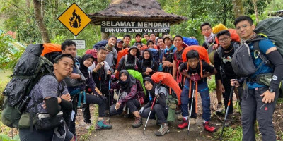 Gunung Lawu, Destinasi Favorit Pendaki Lewat Jalur Candi Ceto