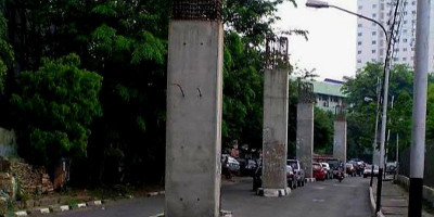 Tiang Eks Proyek Monorel Dinilai Bangunan Liar, Pemprov Diminta Bongkar