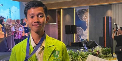 Beasiswa Penuh PT PHI Antar Ricky Yusuf Fadilah Kuliah Teknik Kimia Industri