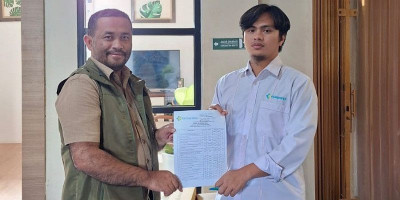Ketua DPW BARET ICMI Aceh Terima Bantuan Kesehatan dari Kemenkes RI