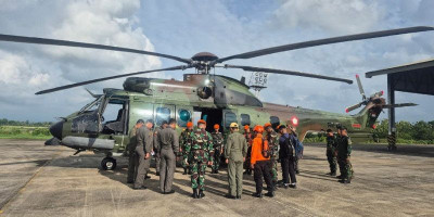 TNI-AU Kerahkan Helikopter Caracal Cari Pesawat ATR 42-500 Hilang Kontak