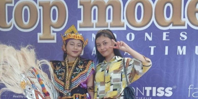 JS Management Antar Remaja Surabaya Tembus Top Three Puteri Kebaya 