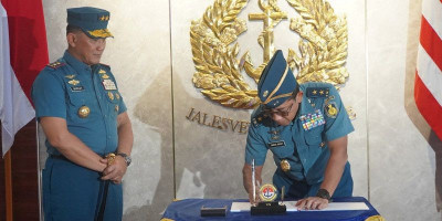 Aspers Kasal Tinjau Langsung Proses Penerimaan Prajurit TNI AL di Batam