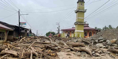 Menperin Ungkap Mayoritar IKM Korban Banjir Bandang  Sumatera Beroperasi di Aceh