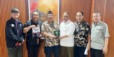 Kitab Ma Ha Is Ma Ya: Laku Sunyi Spiritual untuk Kesadaran Bangsa