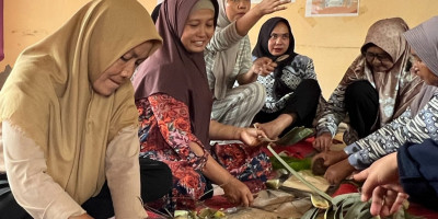 ITB Beri Pelatihan Serat Nanas: Sampah Terabaikan Jadi Peluang Ekonomi Kreatif di Kabupaten Ketapang