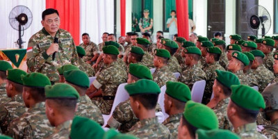  Wakil Panglima TNI Dampingi Menhan RI Kunjungi Yonif TP 852/ABY