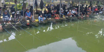 Pemancing Serbu Kolam Pancing Kang Ai 