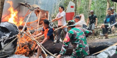 TNI Temukan dan Evakuasi Korban Kecelakaan Pesawat Pelita Air 