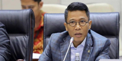 Peringatan Misbakhun Jaga Rupiah Saat Konflik Global