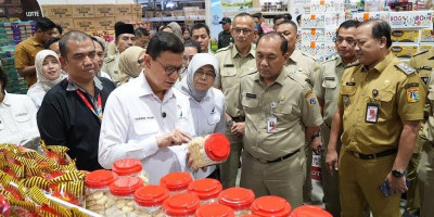 BPOM Temukan Sejumlah Produk Bermasalah di Lottemart Grosir Ciracas