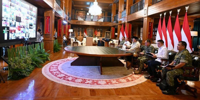 Panglima TNI Dampingi Presiden Prabowo Resmikan 218 Jembatan    