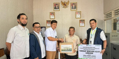 Perhutani Salurkan Bantuan Instalasi Air Bersih untuk Warga Pasirlangu
