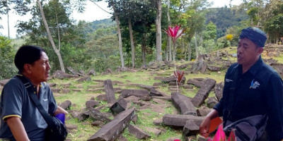 Libur Lebaran, Wisata Gunung Padang Diserbu Ribuan Pengunjung