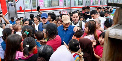 Untuk Pertama Kali, Presiden Datangi Warga Pinggir Rel Senen