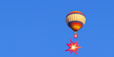 Balon Udara Berpetasan Timpa Atap Rumah Warga