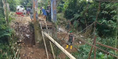 Pembangunan Jembatan Garuda Kodim 1428/Mamasa Wujud Hadirnya Negara di Tengah Rakyat