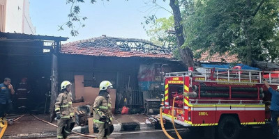 Rumah Terbakar di Rawa Badak Utara, Diduga Korsleting Listrik