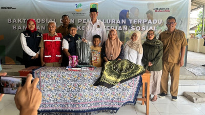 341 KPM Warga Cikampek Barat Tersenyum, Bantuan Sosial dan Layanan Kesehatan Gratis Hadir Bersamaan