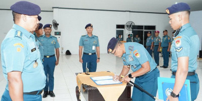 Komandan Kodaeral XIV Pimpin Sumpah Integritas Seleksi Prajurit TNI AL Sorong