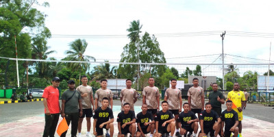 Semifinal Turnamen Voli HUT Ke-56 Kodim 1708/BN Berlangsung Sengit