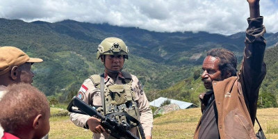 Satgas Damai Cartenz Perkuat Pendekatan Humanis di Puncak Papua