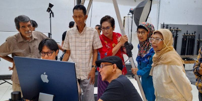 Baby boomers dari Dupati SMAN IX jadi Fotomodel