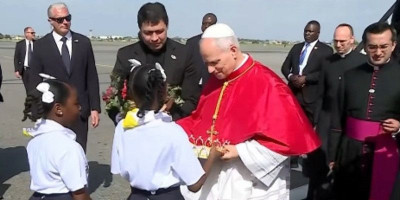 Kunjungan Afrika Berlanjut, Paus Leo XIV Tiba di Angola