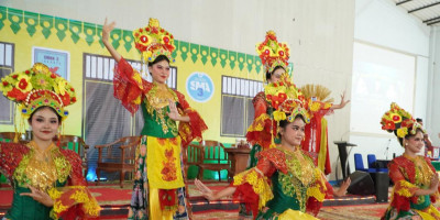 ​Pesona Budaya Betawi Warnai Halalbihalal IKA SMA 3 Jakarta Angkatan 83