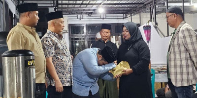 PWI Pusat Salurkan Santunan Duka untuk Keluarga Zulmansyah Sekedang