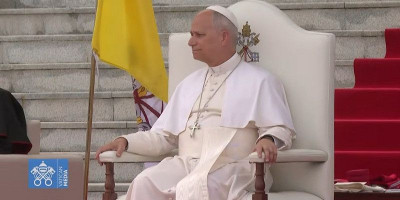 Paus Leo Tiba di Guinea Ekuatorial, Tutup Lawatan Apostolik 11 Hari