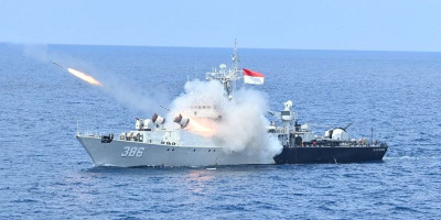 Panglima TNI Dampingi Menhan RI Tinjau Latihan Gabungan di Karimunjawa