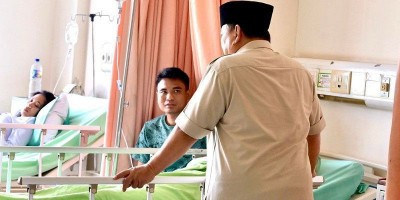 Prabowo Sampaikan Duka Mendalam Korban Kecelakaan KA