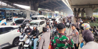 Ribuan Buruh Lintasi Kelapa Gading saat May Day 2026, Polisi Pastikan Situasi Aman dan Kondusif