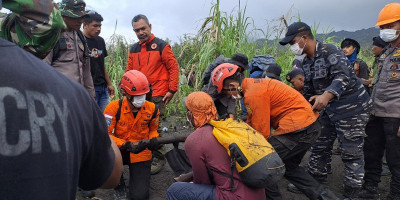 Pendaki Gunung Dukono Ditemukan Meninggal, Dua WNA Masih Dicari