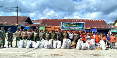 Sambut HUT Ke-63 Kodam XVII/Cenderawasih, Kodim 1708/BN Gelar Karya Bakti di Pasar Faidoma