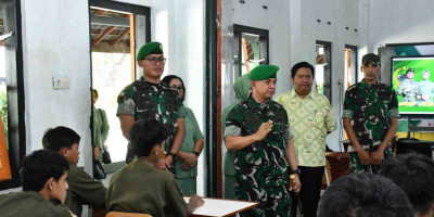 Kesempatan Tidak Datang Dua Kali, Danrem 083/Bdj Kobarkan Semangat Siswa Kartika di Lawang