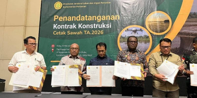 Bupati Merauke Saksikan Kontrak Cetak Sawah 2026