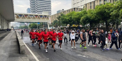 Prajurit Yonarhanud 1 Marinir Kobarkan Semangat Kebersamaan Di CFD Bundaran HI