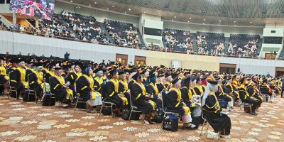 Wisuda Ke-65 Moestopo Tampil Megah, Semangat Kebangkitan Intelektual Menggema