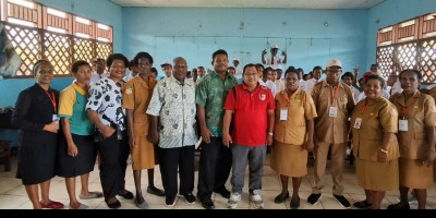 28 Siswa SD YPPGI Geradus Adi Merauke Selesaikan Ujian, Sekolah Terima Bantuan Sarana Pendidikan