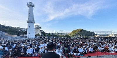 Khotbah Iduladha di Labuan Bajo, UBN Tekankan Pentingnya Dialog Iman Orang Tua dan Anak