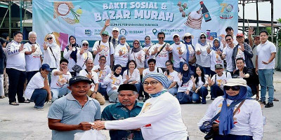 ILUNI PE FEB UI Gelar Bakti Sosial Sambut Dies Natalis