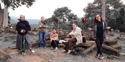 Seaneh Apa Gunung Padang? Sampai Bikin Arkeolog Garuk-Garuk Batu