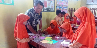 Menumbuhkan Komitmen Belajar Melalui Kesepakatan Kelas Buatan Murid Sendiri