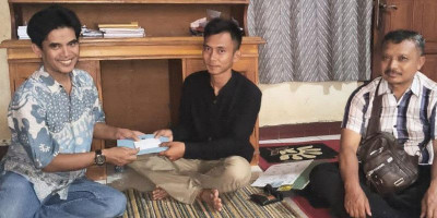 Perhutani Serahkan Santunan Kematian kepada Keluarga Penyadap Getah Pinus