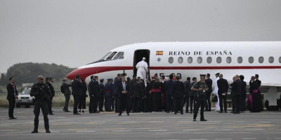 Insiden Tak Terduga Warnai Akhir Kunjungan Paus Leo XIV di Spanyol