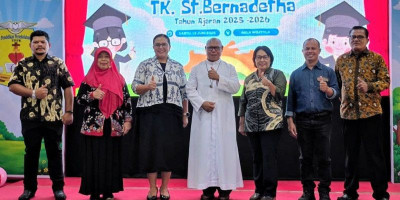 Pelepasan TK Santa Bernadetha Merauke Angkat Keindahan Budaya Nusantara