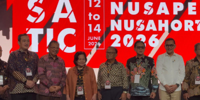 Belajar dari Koi Jepang, Prof. Rokhmin Siapkan Jurus ‘Premium Branding’ Ikan Hias RI